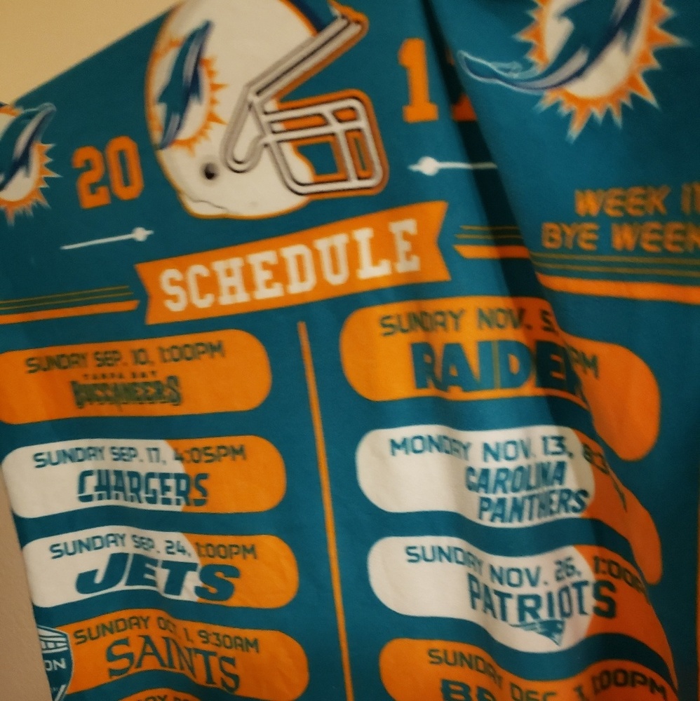 2017 Miami Dolphins schedule blanket